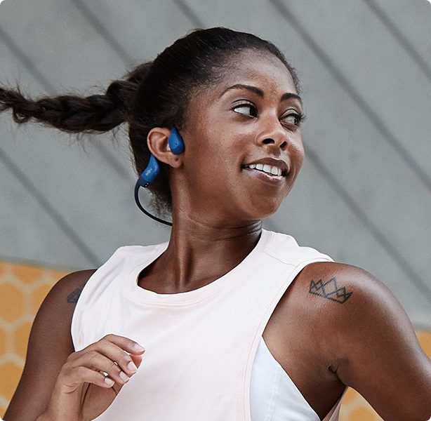 אוזניות ספורט בטכנולוגיית הולכת עצם OpenRun USB-C מבית Shokz